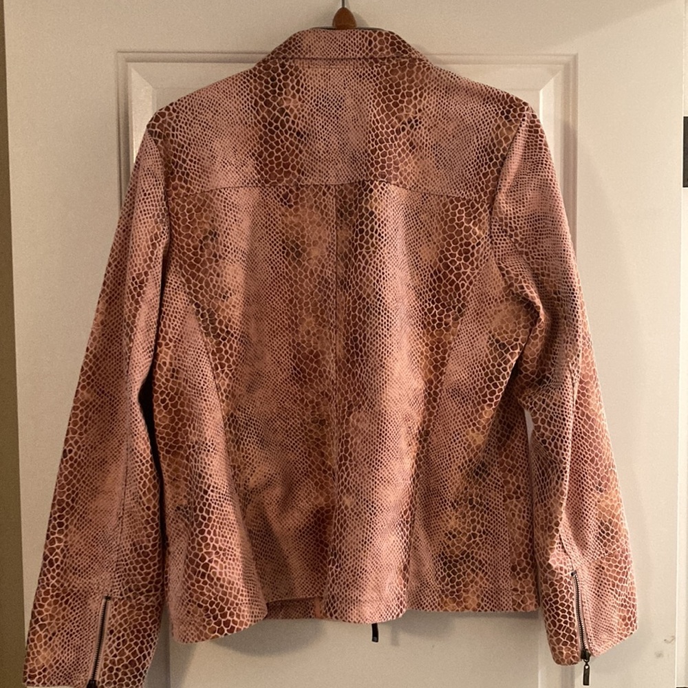 Women’s Dialogue jacket sz L zip front bomber style snake print pinks & tan - Picture 3 of 4